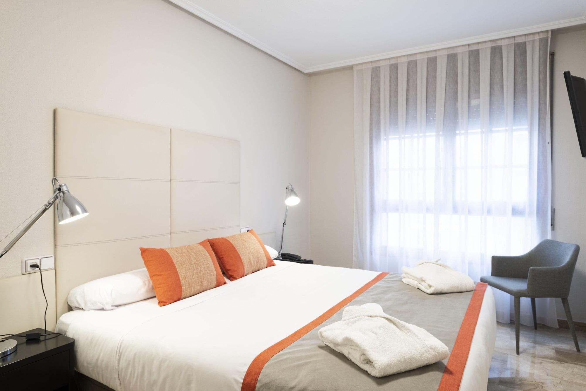 Aparthotel Los Girasoles Zaragoza Dış mekan fotoğraf