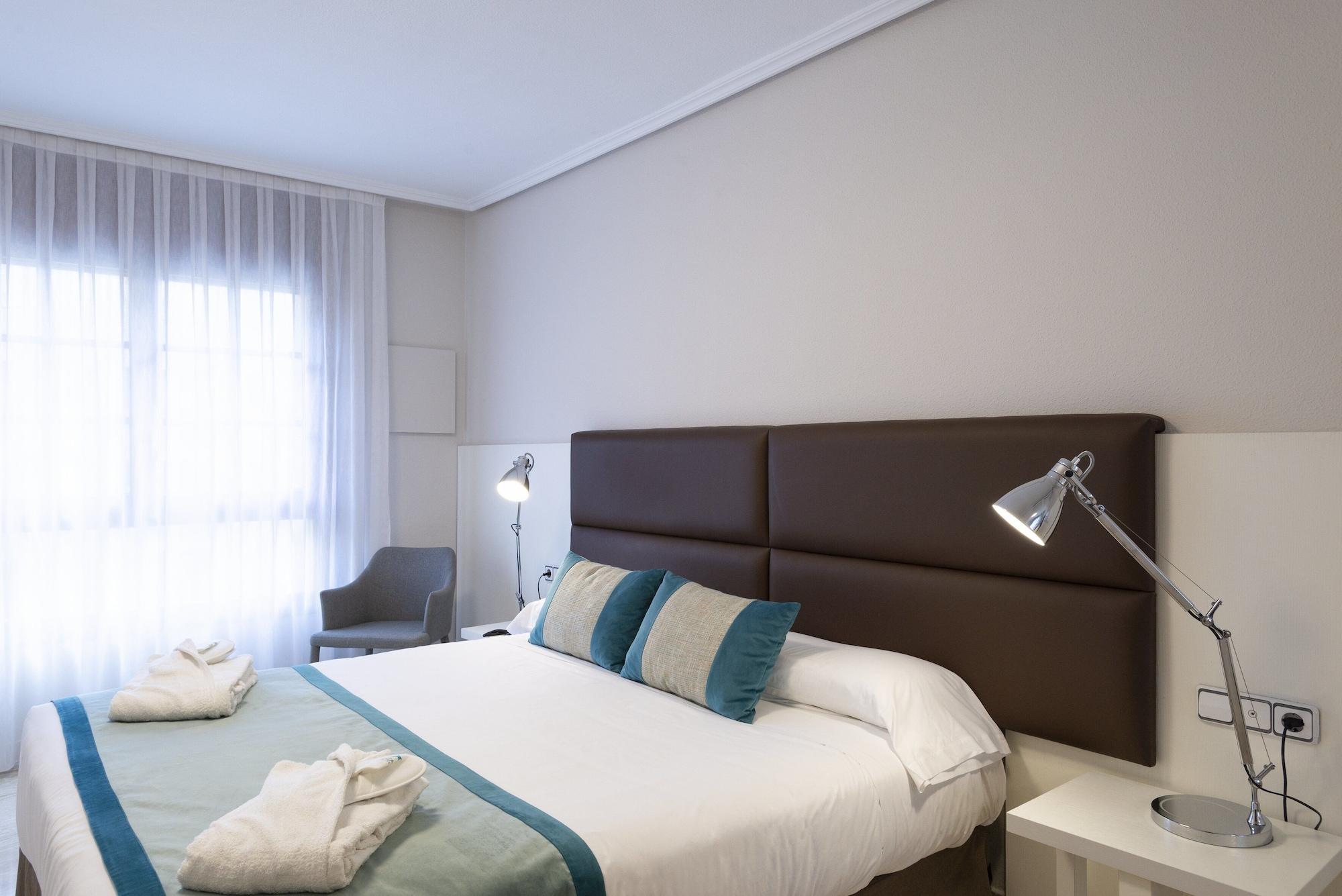 Aparthotel Los Girasoles Zaragoza Dış mekan fotoğraf